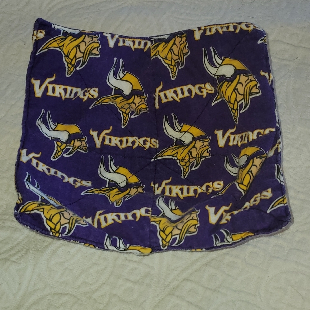 Etsy Vikings Microwave Potholder